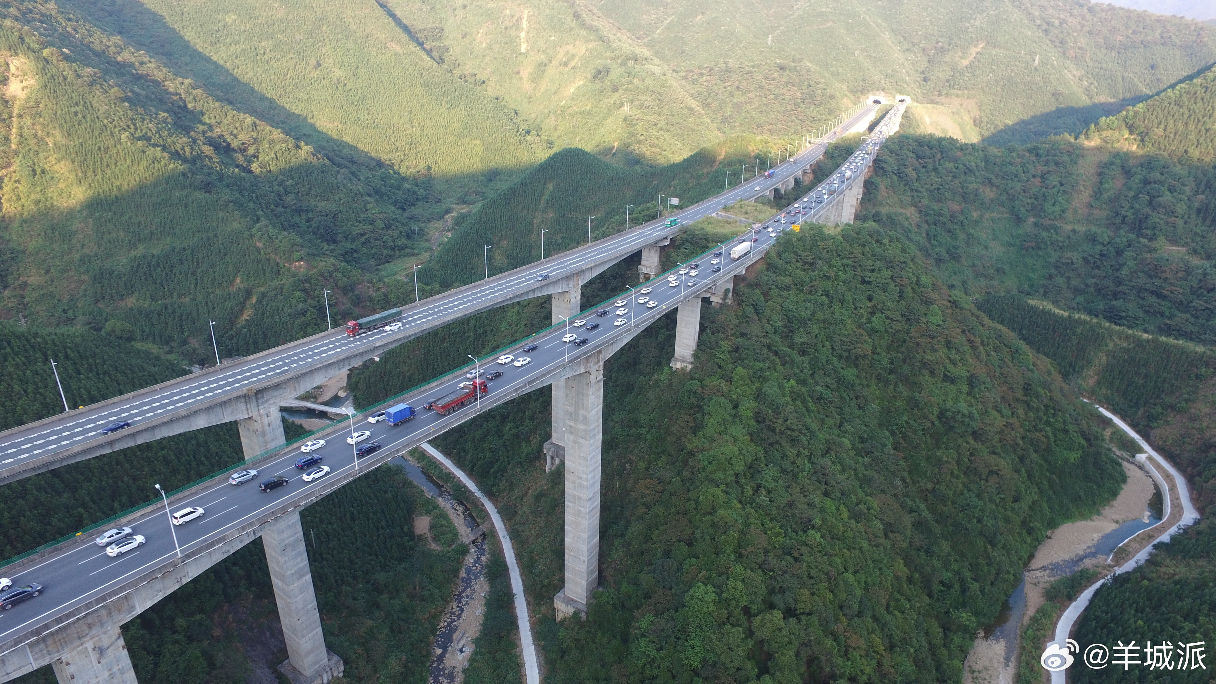 【“五一”出行高峰到来，京珠北、乐广北高速发布出行指引】“五一”劳动节假期即将来