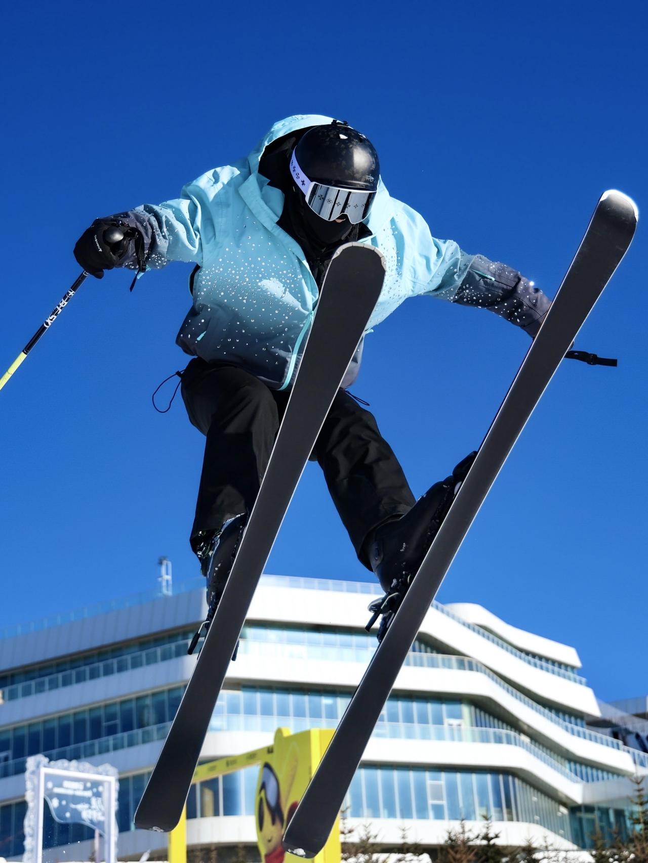 用速度和雪场和解⛷️
今年冬天的不同