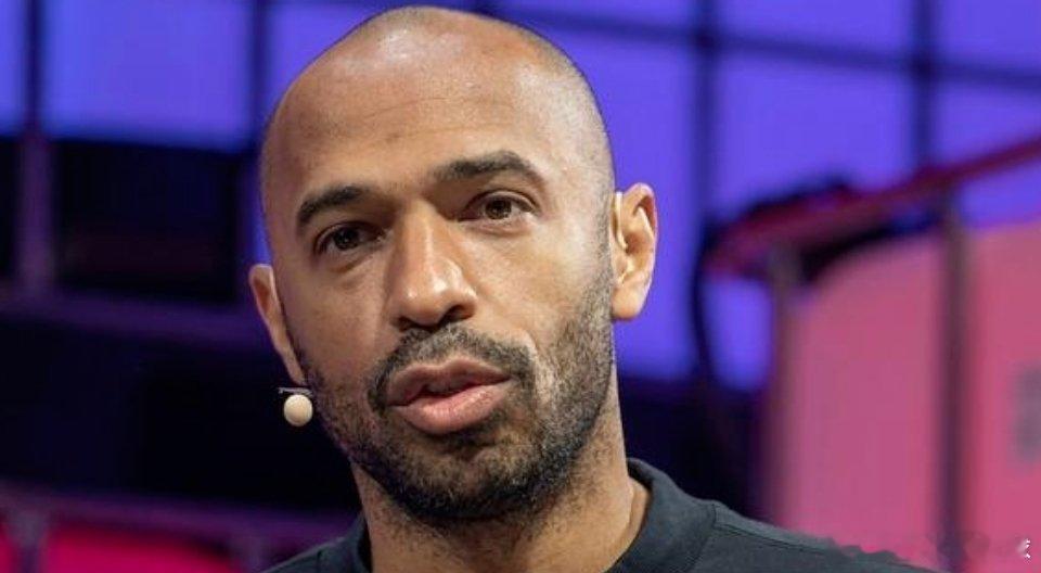 欧冠联赛阶段第5轮比赛，阿森纳主场3-1击败拜仁，送给对手本赛季首败。赛后，卡拉