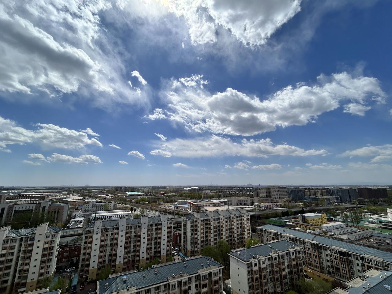 “路见不平一声吼，该出手时就出手”曾经是侠客快意恩仇的义举，被人们大加称赞！
