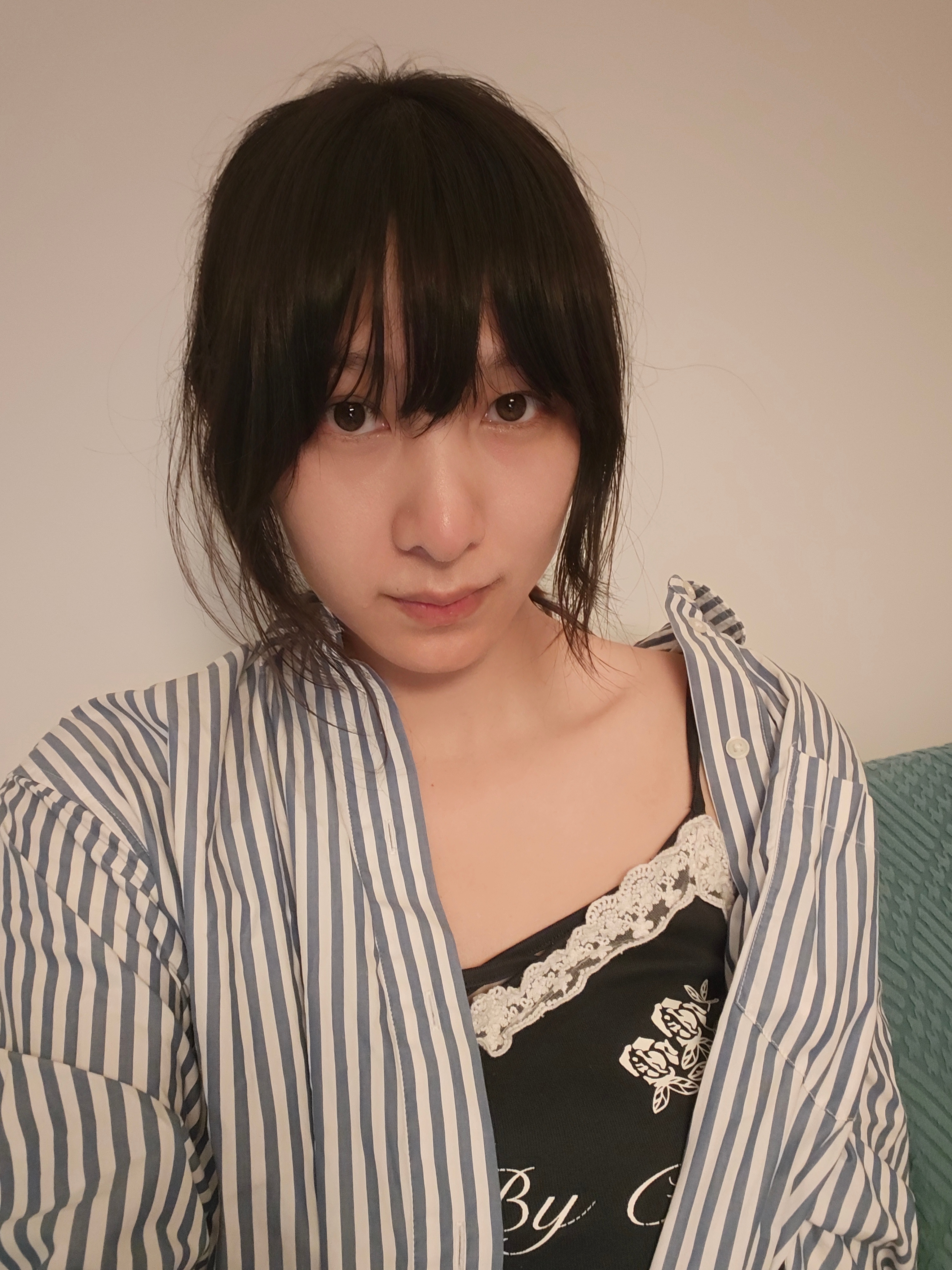 还有两个月就可以染头发啦哟呼~你觉得我染什么颜色好看？ 