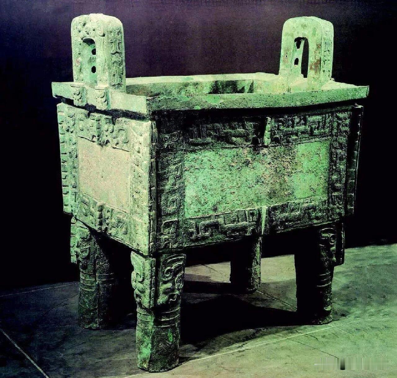 国博带头把“司”母戊改成“后”母戊后（2011年），它的“出生地”（安阳武官村）