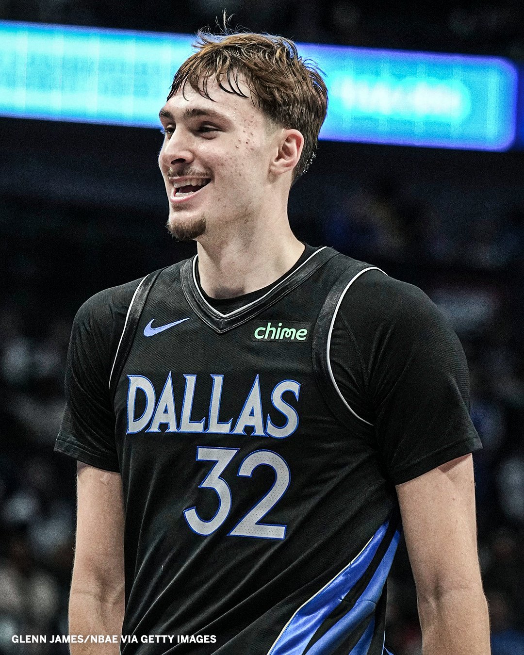弗拉格现在最大的问题就是…………发型太丑了你说这是19岁？？？？nba
