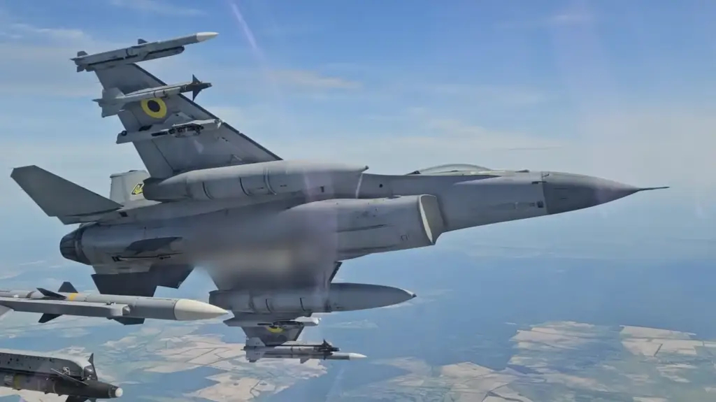 烽火问鼎计划每天认识一件兵器 乌克兰空军F-16战斗机 