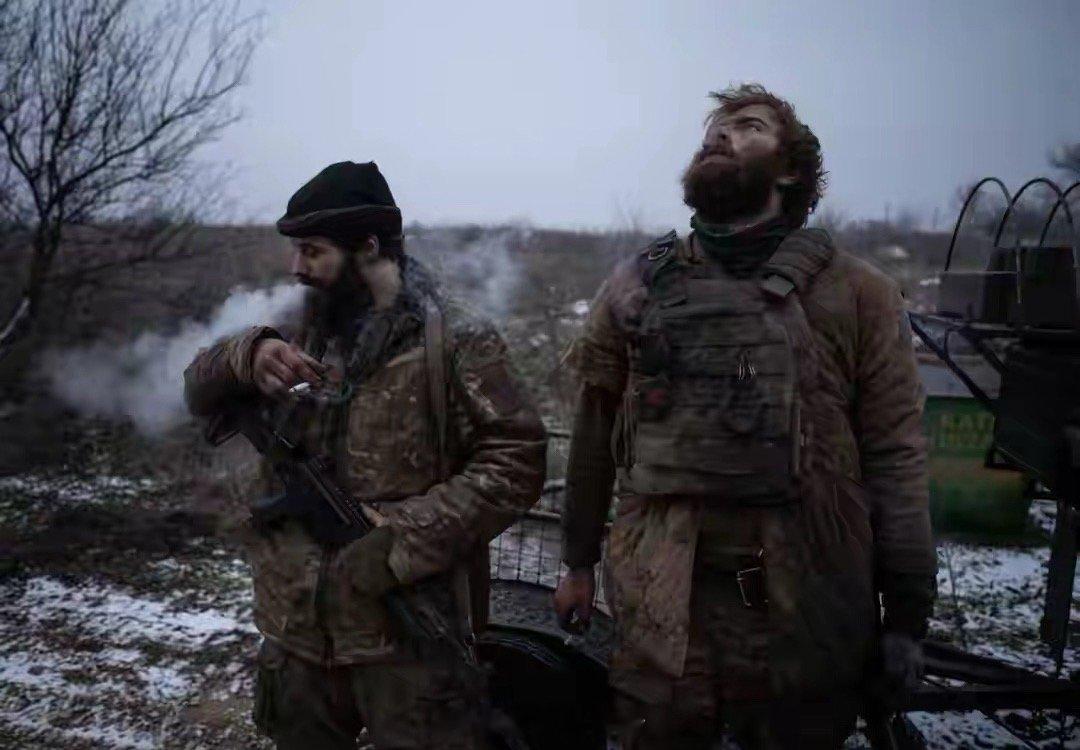 扎波罗热前线的这场“坚守奇迹”，藏着现代游击战的精妙与残酷——2名乌军士兵凭什么