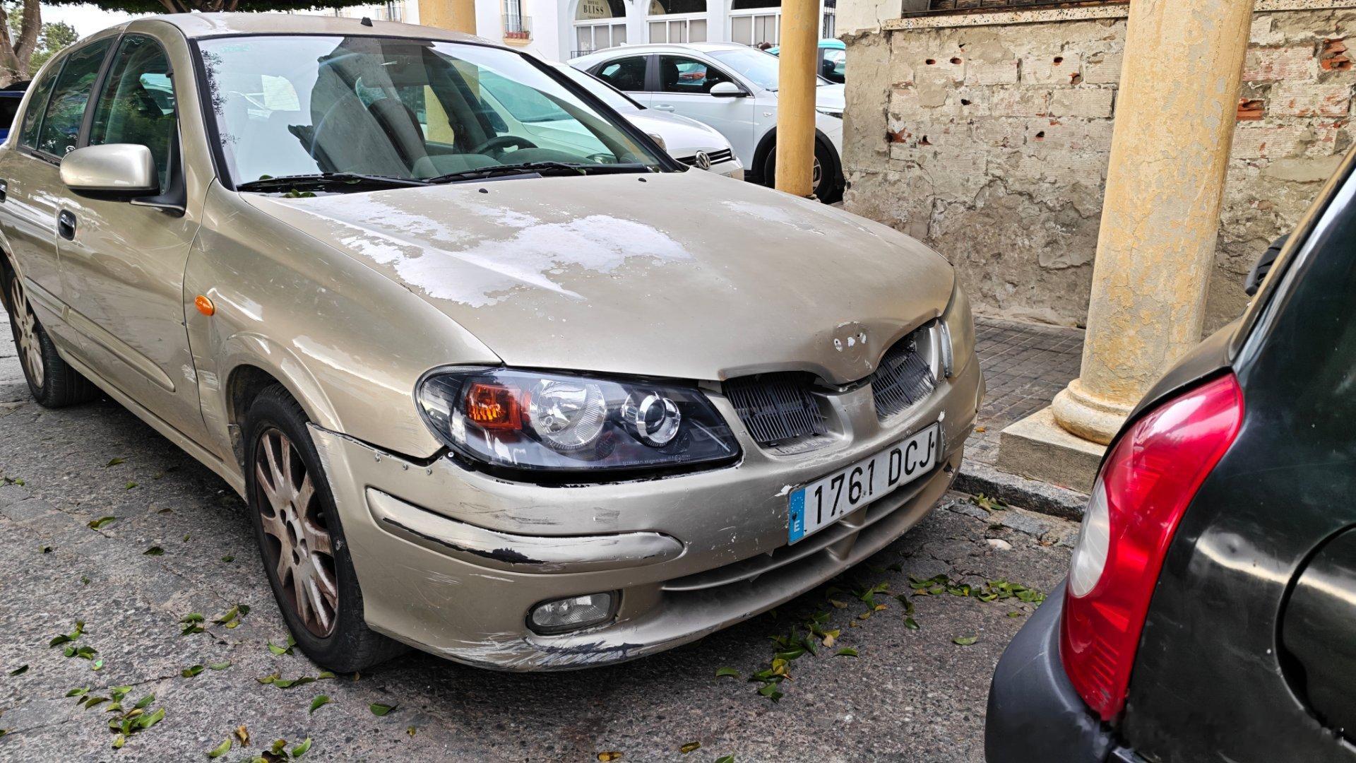 在这街头拍车就像拍定损照片一样…… 直布罗陀·直布罗陀海湾码头公寓(Marina
