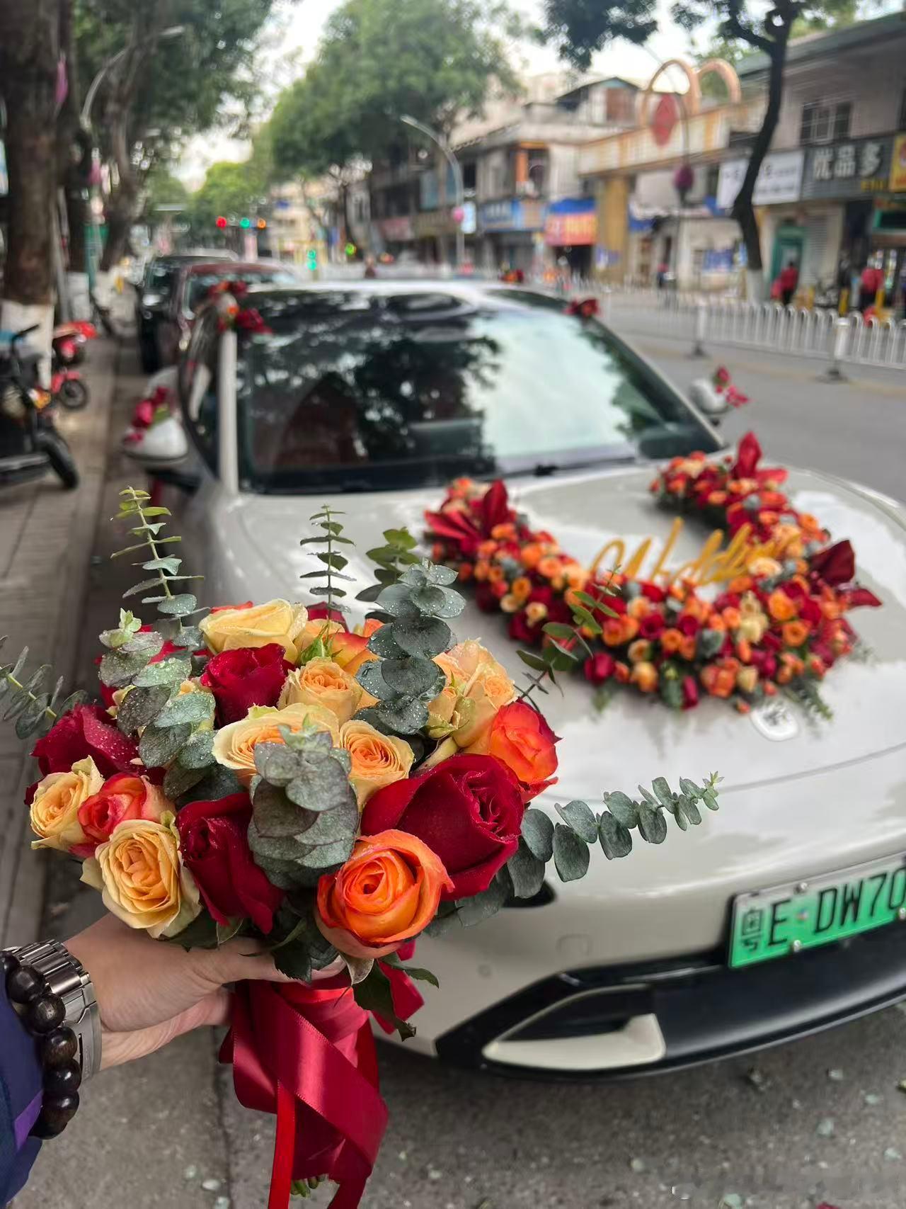 曾经觉得找一个对的人很难，曾经觉得找一个凑合就算了，没想到最后找到一个懂我的人，