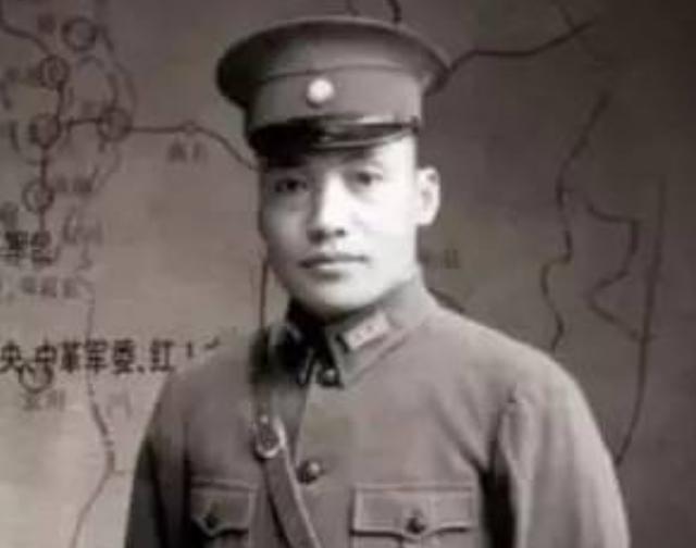 [太阳]1936年，一名国民党中将跟随红军走完长征，谁知等到了延安，毛主席却劝他