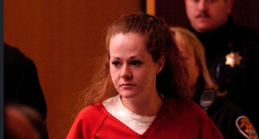 美国田纳西州死刑犯克丽丝塔・派克（Christa Pike）在注射死刑失败后一度