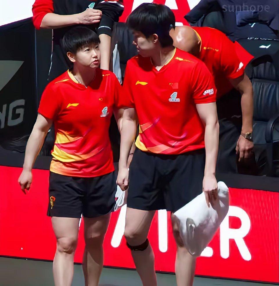 3-2绝杀，孙颖莎/王楚钦强势晋级4强！刚刚结束的2025WTT香港总决赛混双第