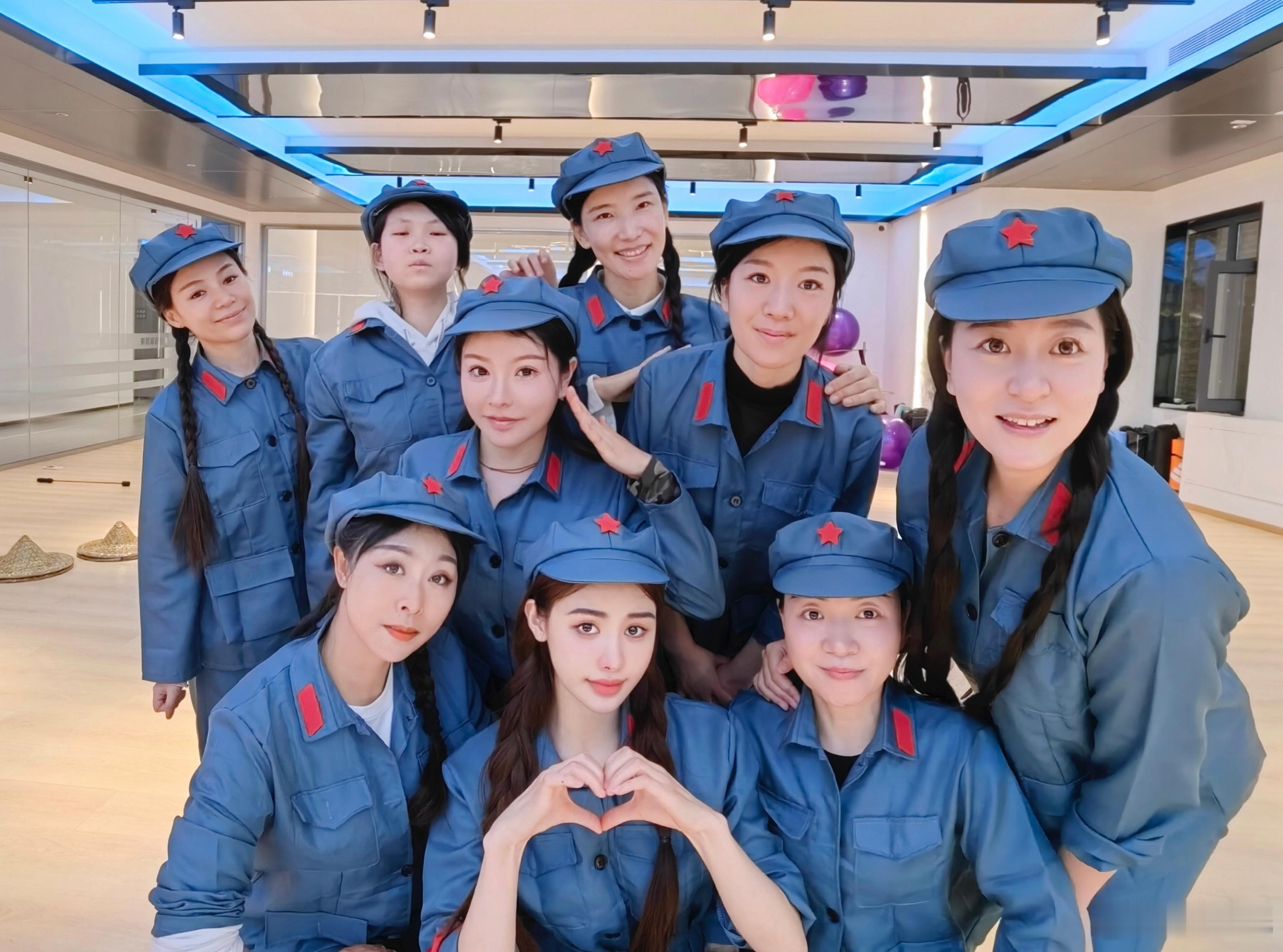 舞团排练，今天是红色娘子军 ​​​