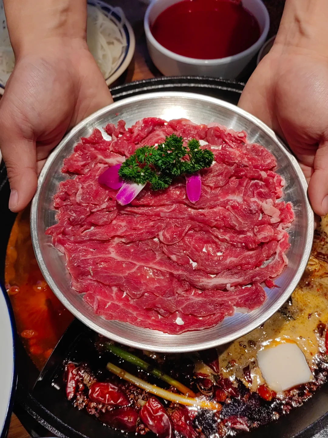 不敢相信这是北京的物价，鲜切牛肉💰9.9‼️