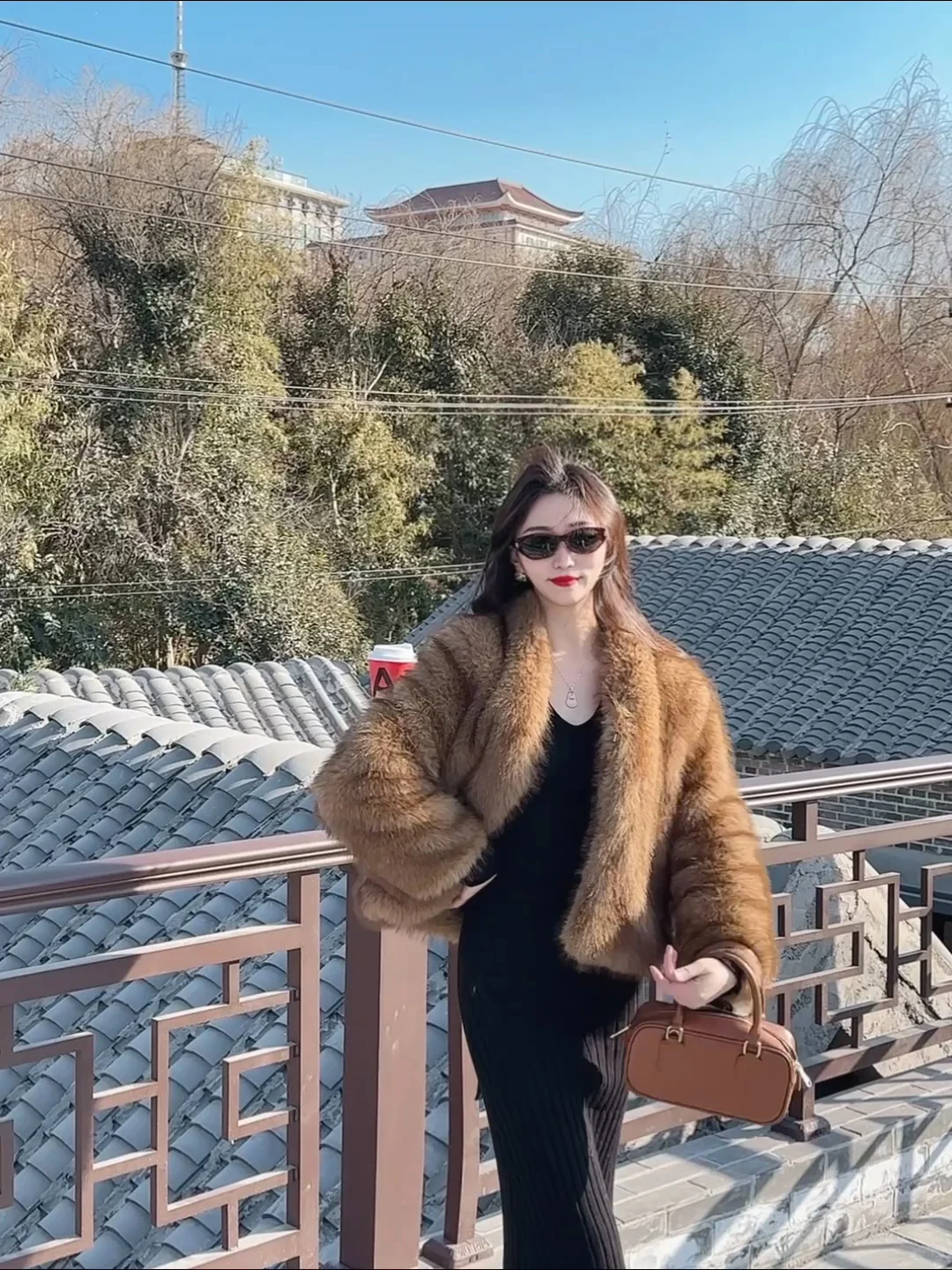 济南！在四合院房顶上喝咖啡是一种什么体验