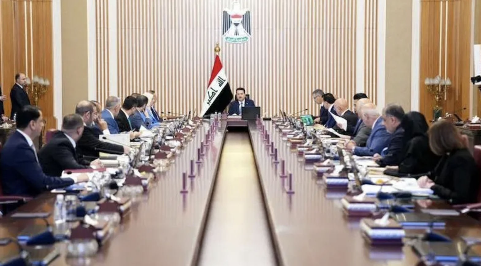 #伊拉克允许亲伊朗武装报复美以#当地时间周二（24日），伊拉克境内伊朗支持的什叶