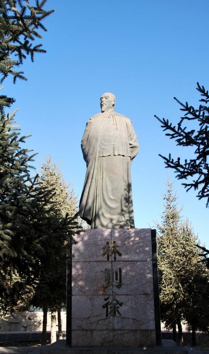 “苟利国家生死以，岂因祸福避趋之”，是林则徐爱国担当的写照，为国不计祸福，生死以