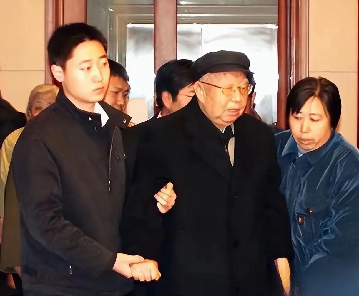 ＃红色文化＃
伟人风采欣赏：