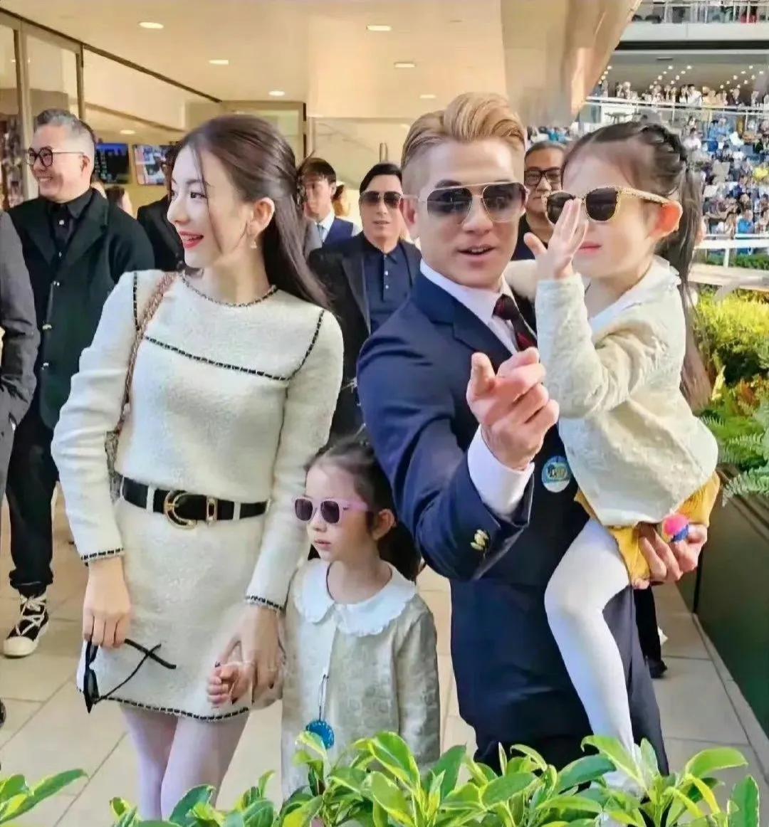 天王嫂好看，天王女儿也好看，郭天王才是人生赢家，把老婆方媛宠成公主，把两个宝贝女