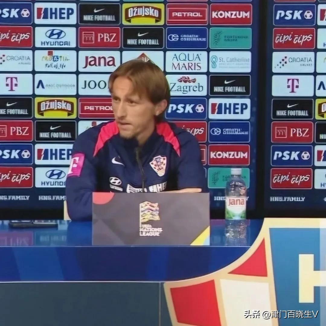 记者：“卢卡，这么长时间以来，是什么激励你为国家队效力？”

莫德里奇：“首先，