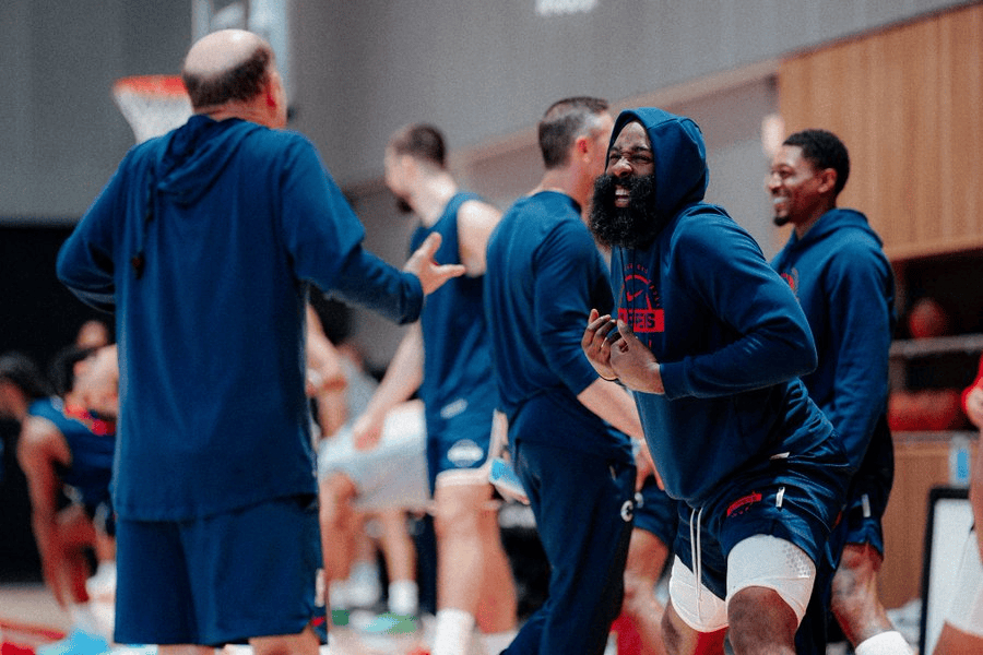 快船官推：氛围火热！nba训练营 ​​​