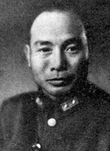 1942年，汤恩伯下属的妻子给他写了一封举报信，她要举报丈夫遗弃发妻，令汤恩伯差