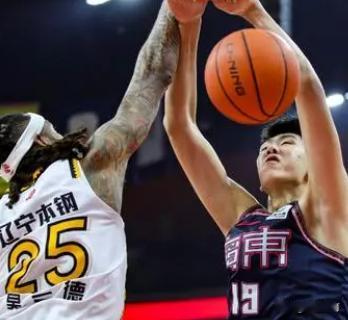 北京时间3月17日19：35，CBA常规赛第44轮，广东男篮客场挑战四川男篮！
