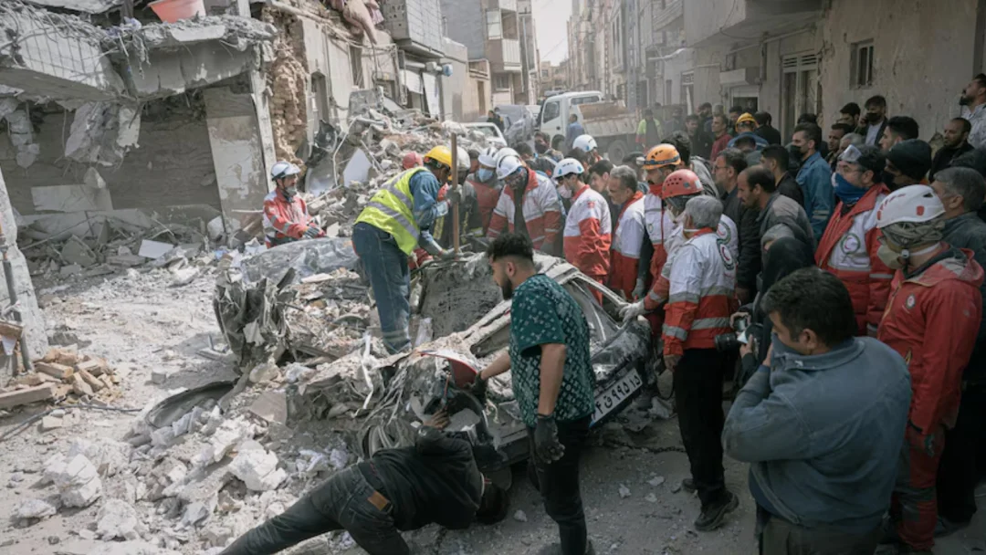 伊朗：正在审议停火方案