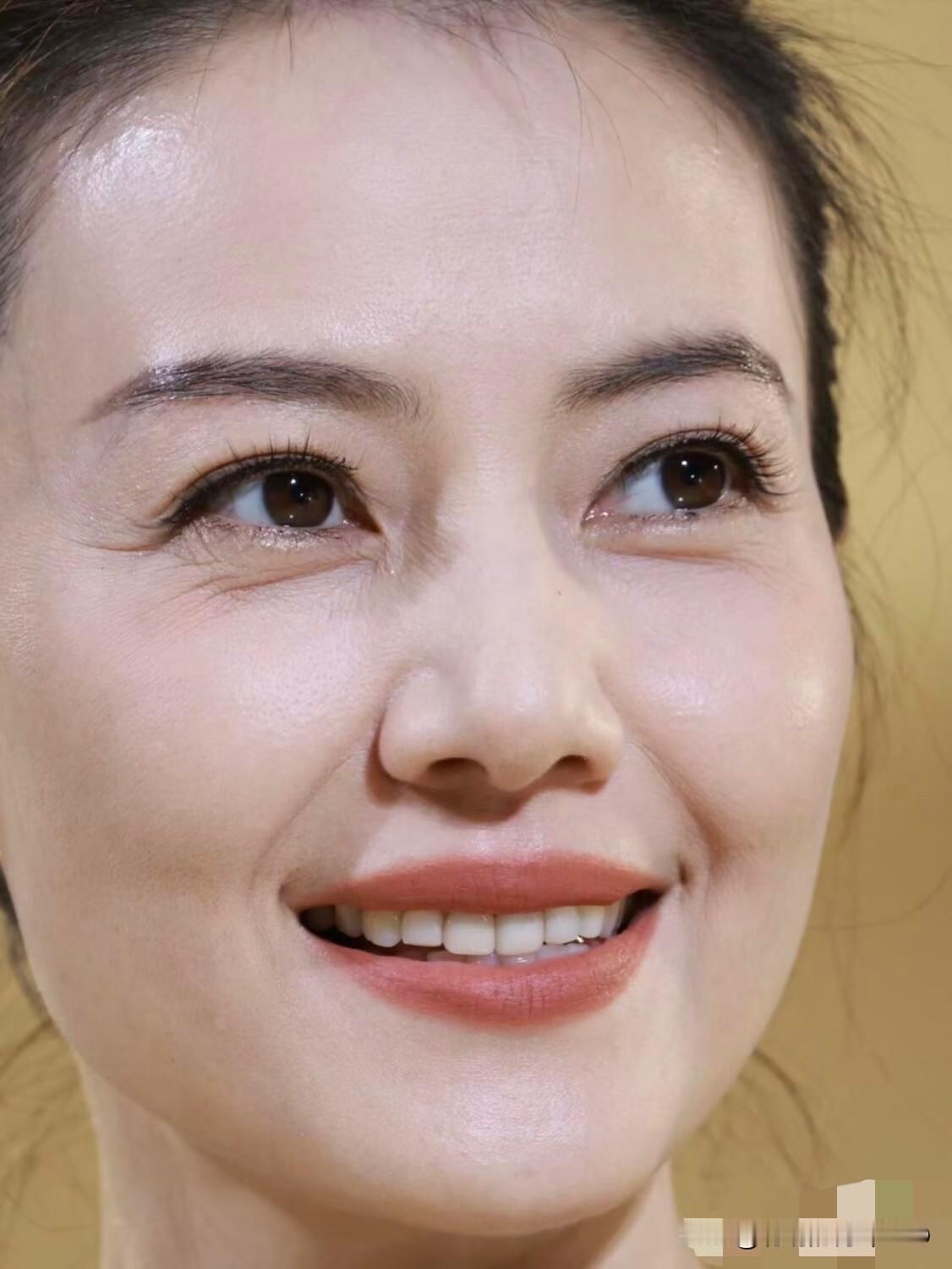 高圆圆的皮肉状态真的绝了
刷到高圆圆的状态，真的被她的皮肉贴合度惊艳到了✨
虽然