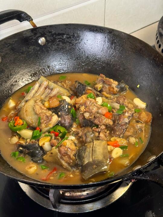 香辣甲鱼煲做法/宴客必备好吃的家常菜