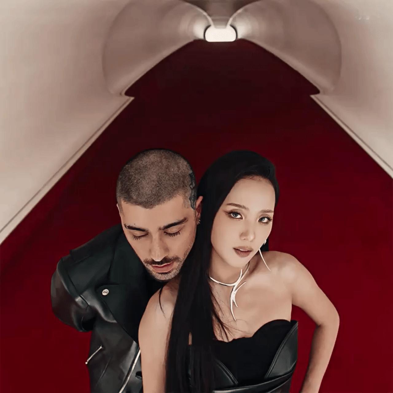 JISOO X ZAYN - EYES CLOSED ​​​这段，有点磕~~~ 
