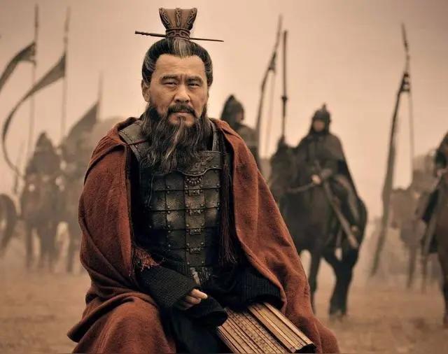 揭秘历史上的“枭雄”曹操：一个被误解的真正英雄

提起曹操，许多人第一反应便是“