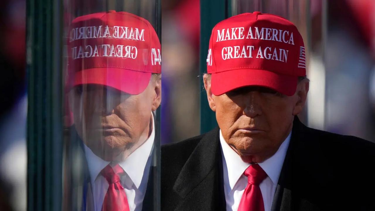 特朗普当了两回总统，终于发现一个问题：只要不跟中国对着干，美国就还是超级大国。