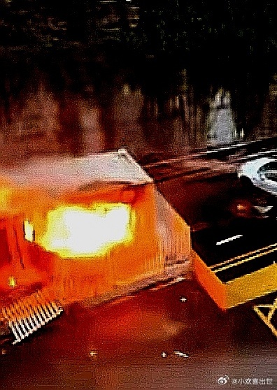 园区室外储能柜着火了 