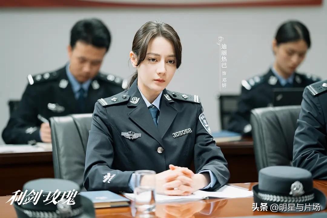 试问，这样的古装剧到底能给大家带来什么意义？我就可以说仅仅过过眼瘾罢了！没有一点