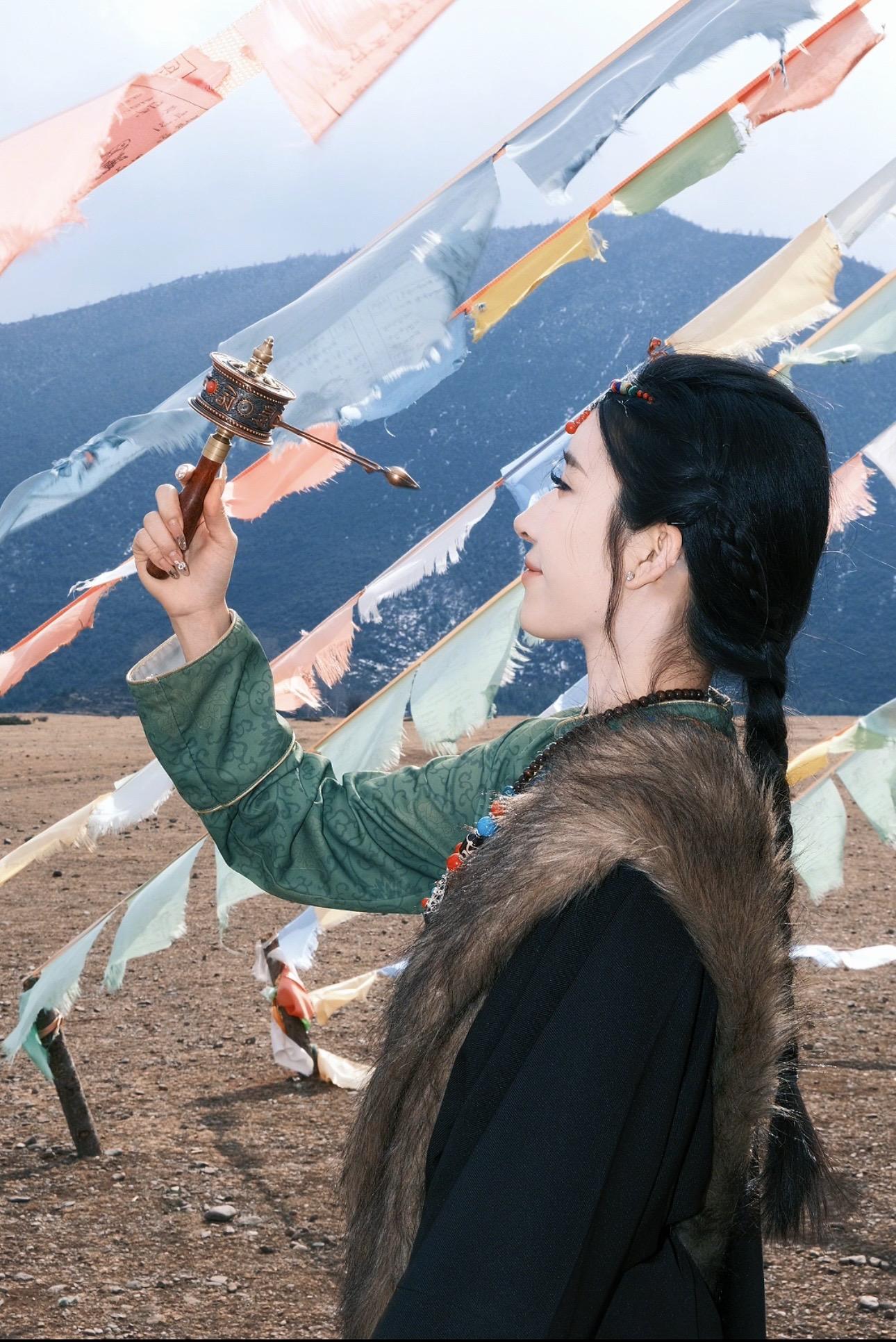 山河远阔 爱人自该与之比翼齐飞