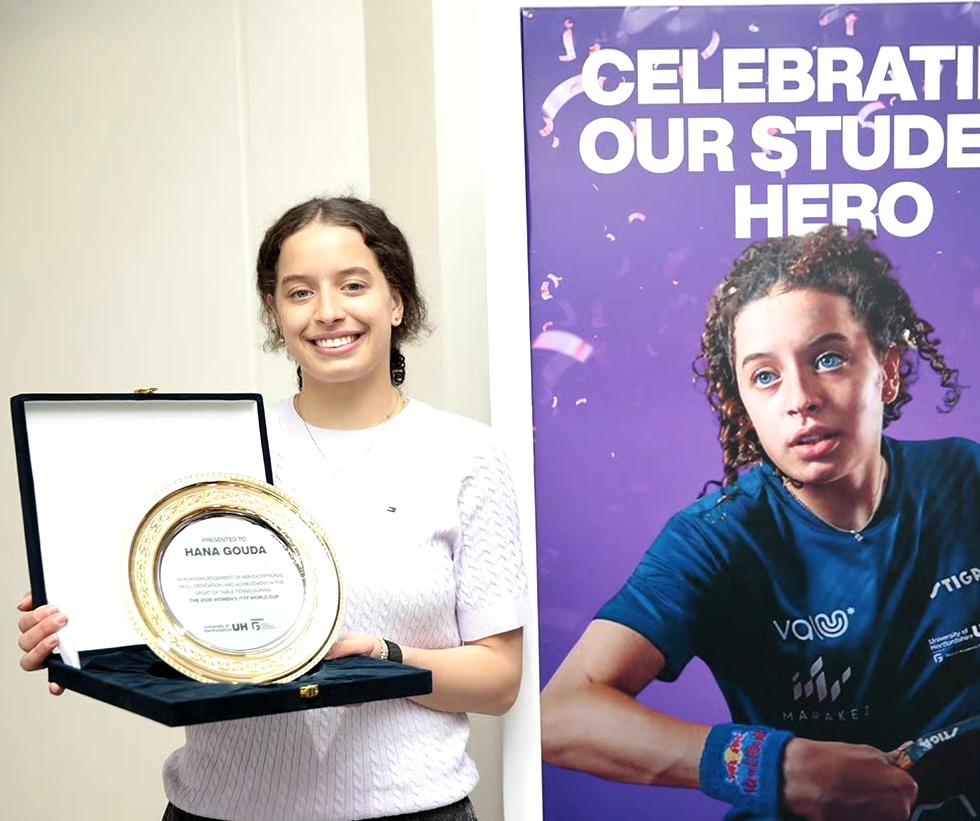 汉娜·高达的大学英国赫特福德大学埃及分校，近期表彰了她在澳门世界杯赛上所取得的佳