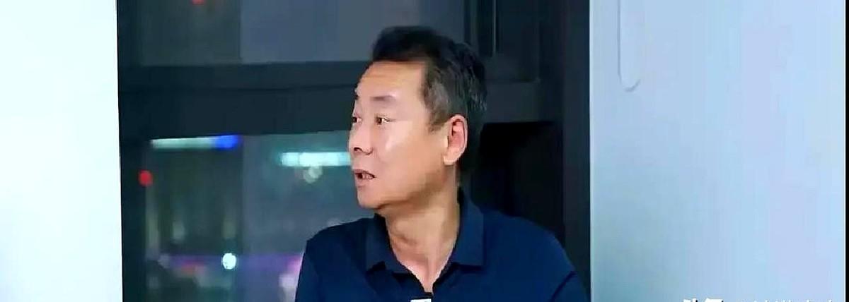 开赛就扣10分，罚款100万，申花这新赛季还没踢，就先背上了历史的债。球迷看着急
