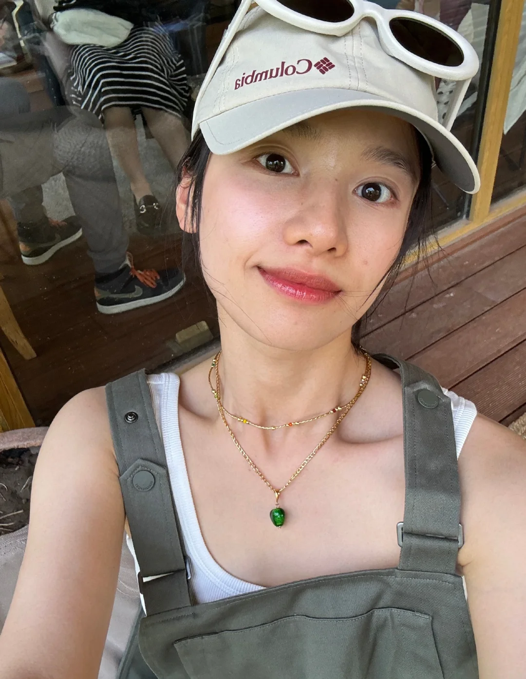 张婧仪公园照大放送！！！