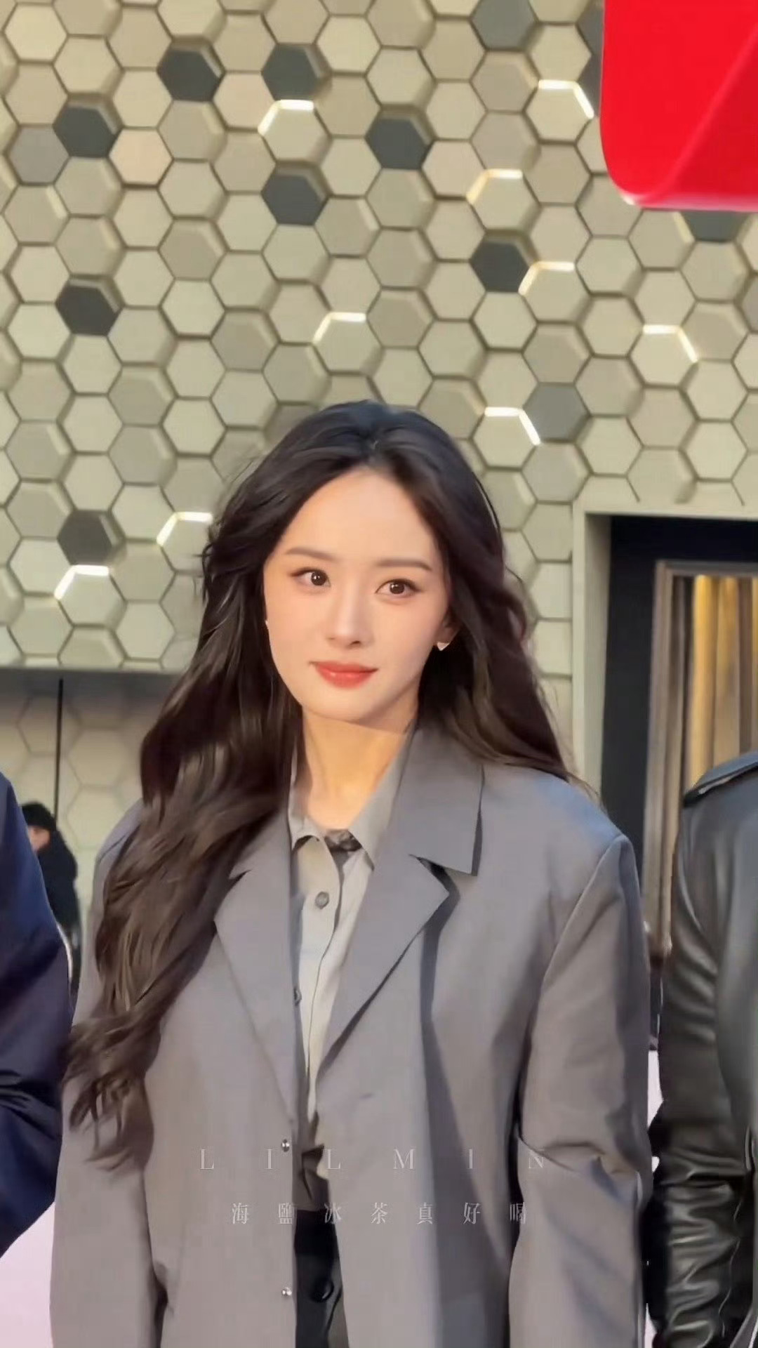 杨幂就是这样权威，一次活动万赞夸奖拿捏🤏🏻 