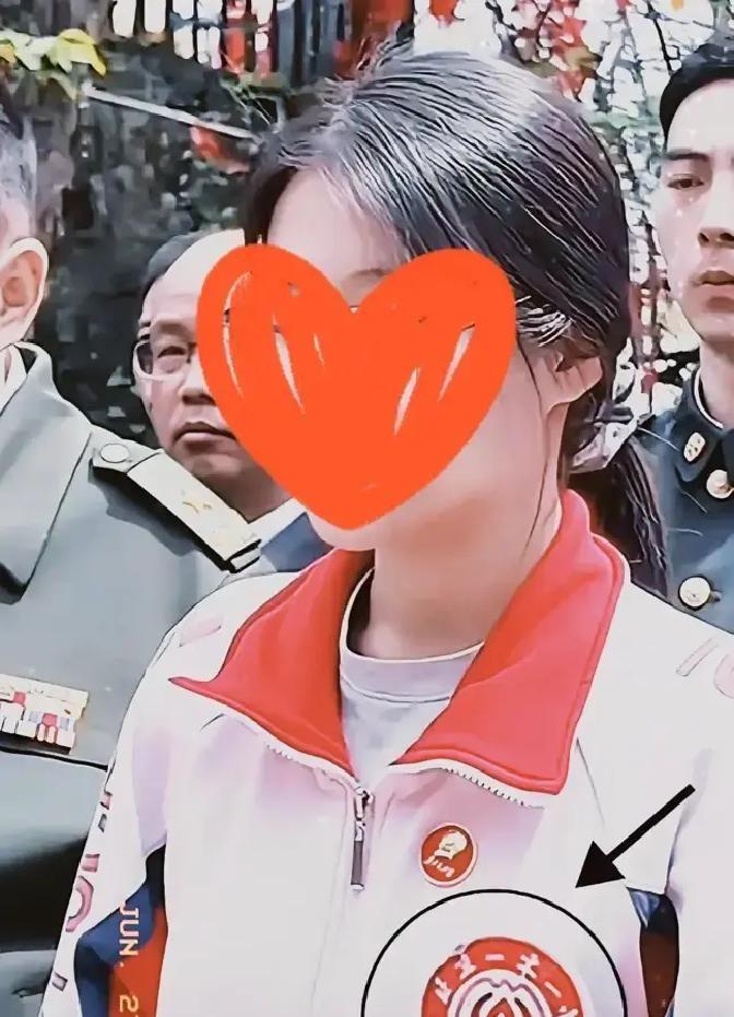 毛甜懿12岁拿到全国青少年钢琴大赛业余组金奖，受邀登台国家大剧院，却在2021年