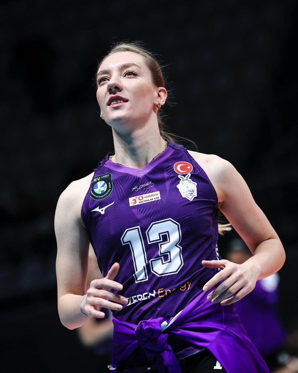 加拉本赛季结束时，仅仅完成了三笔引援。世界排坛资讯土耳其女排联赛