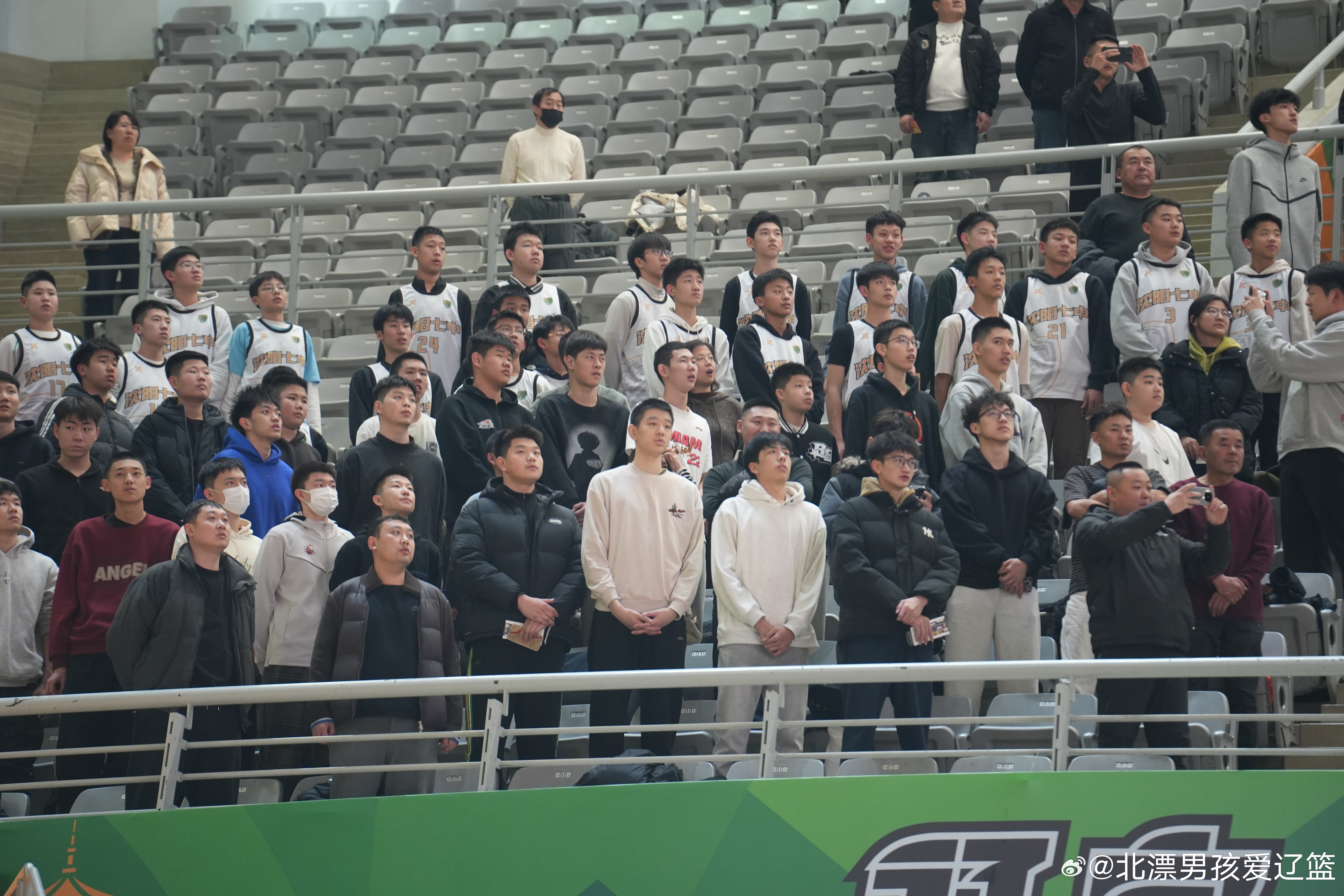 主场首秀燃爆全场！辽宁男篮力克卫冕冠军广厦，用一场酣畅淋漓的胜利点燃主场热情！值