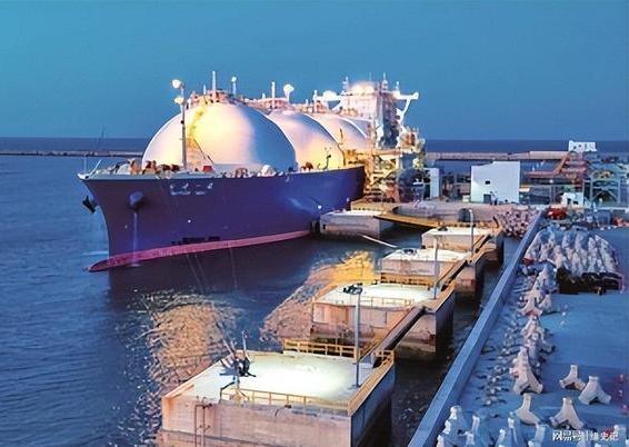 紧急快讯！伊朗封锁海峡，台湾天然气告急仅存5天，美国护航彻底摆烂
 
2026年