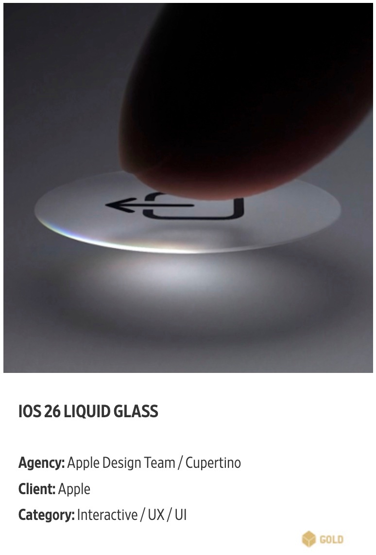 那啥？ iOS 26 Liquid Glass。这个拿了金奖的设计，你们觉得它被