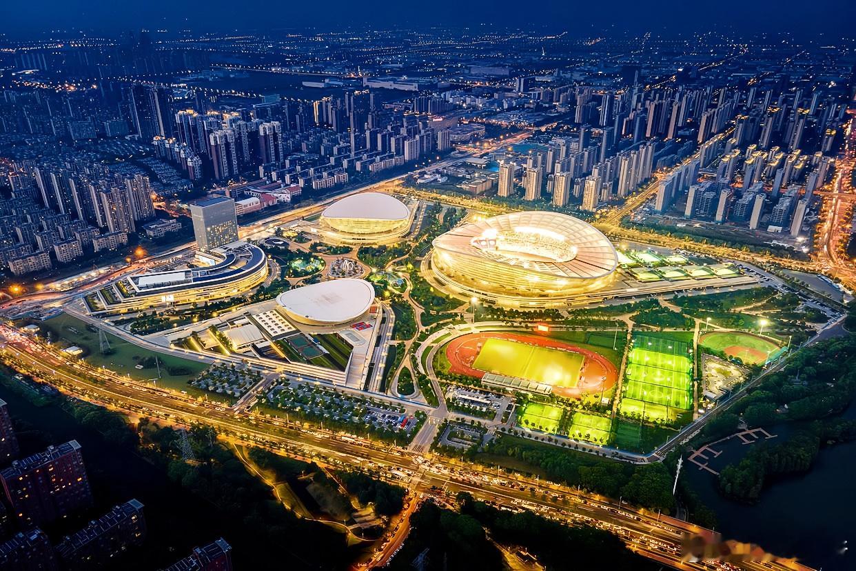 12月1日中午，河南酒祖杜康从上海驱车抵达苏州并进驻赛区。早在晋级足协杯决赛时“