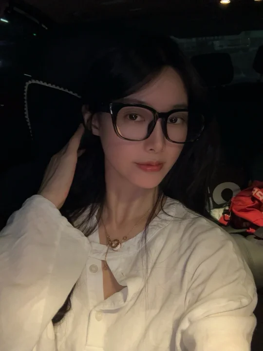 是谁昨天考完只想蒙着头睡一礼拜～