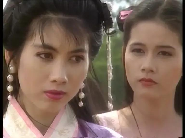 从小看新加坡电视剧长大的80后对这部1993年播出的武侠片《莲花争霸》一定非常难