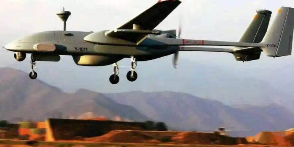 3月6日，据央视新闻直播间报道，3月5日晚上，伊朗伊斯法罕天空被防空警报和爆炸声