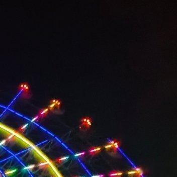 ⛰️人生苦短，何不淡然。看透的人，处处是生机；看不透的人，处处是困境。拿得起的人