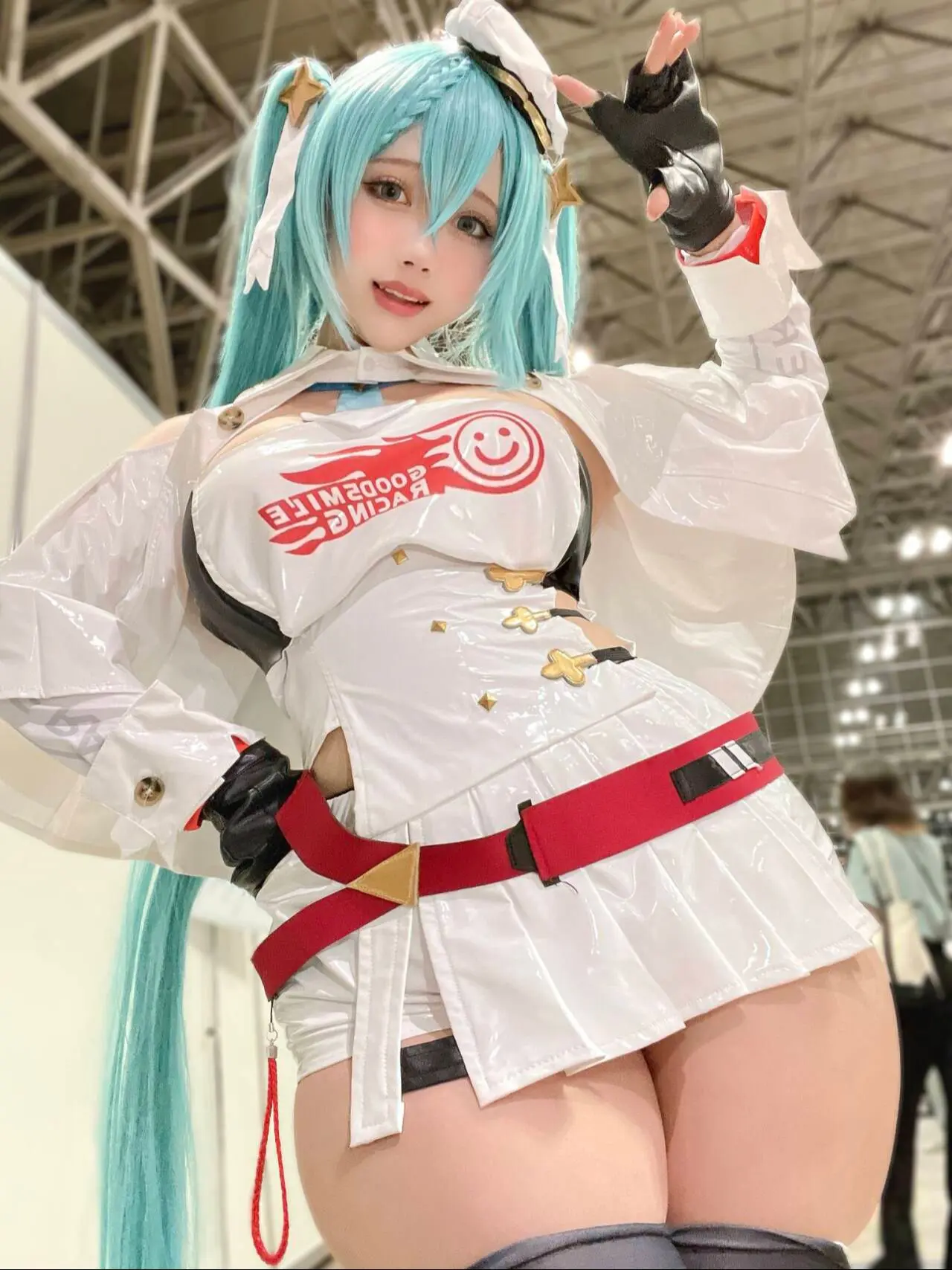 cos 这谁能顶得住啊 肉腿才是灵魂 初音未来赛车服 极品身材