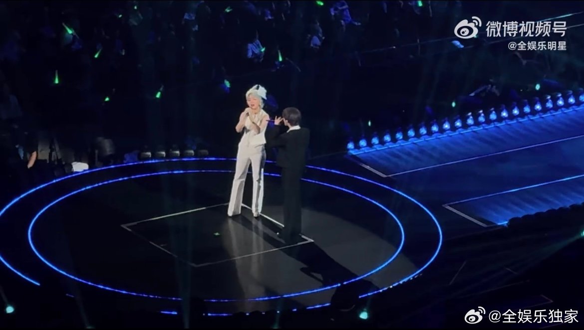 周笔畅钟辰乐合唱宇宙的笑话周笔畅钟辰乐首唱宇宙的笑话 这波合作真的赢麻了！周笔畅